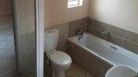 Bathroom 2 - 8 square meters of property in Monavoni