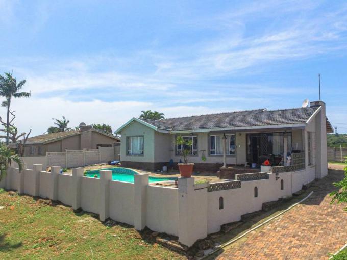 3 Bedroom House for Sale For Sale in Athlone Park - MR538429