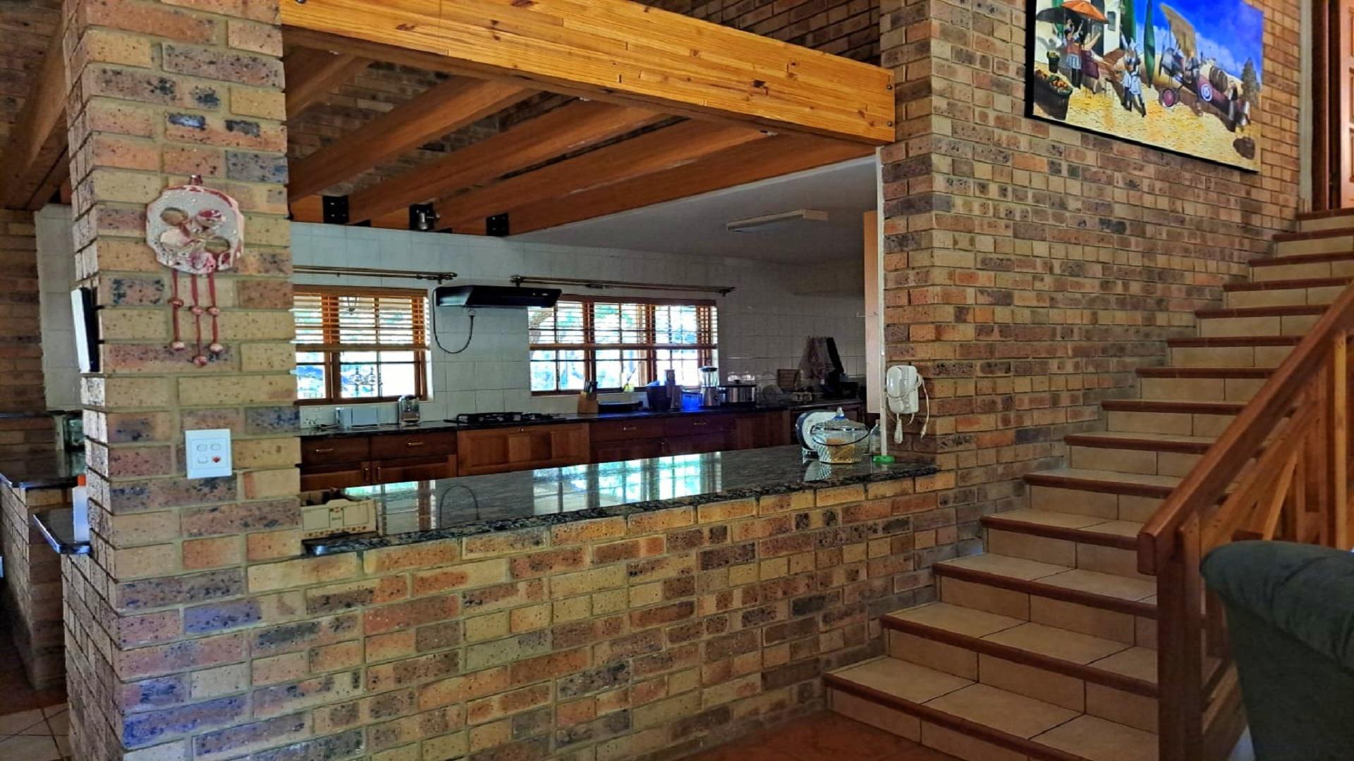 Kitchen of property in Ninapark