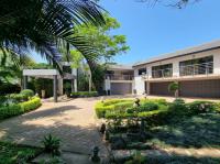 6 Bedroom 3 Bathroom House for Sale for sale in Uvongo