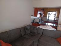 Lounges - 22 square meters of property in Castleview