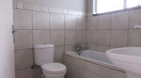 Bathroom 1 - 5 square meters of property in Vereeniging