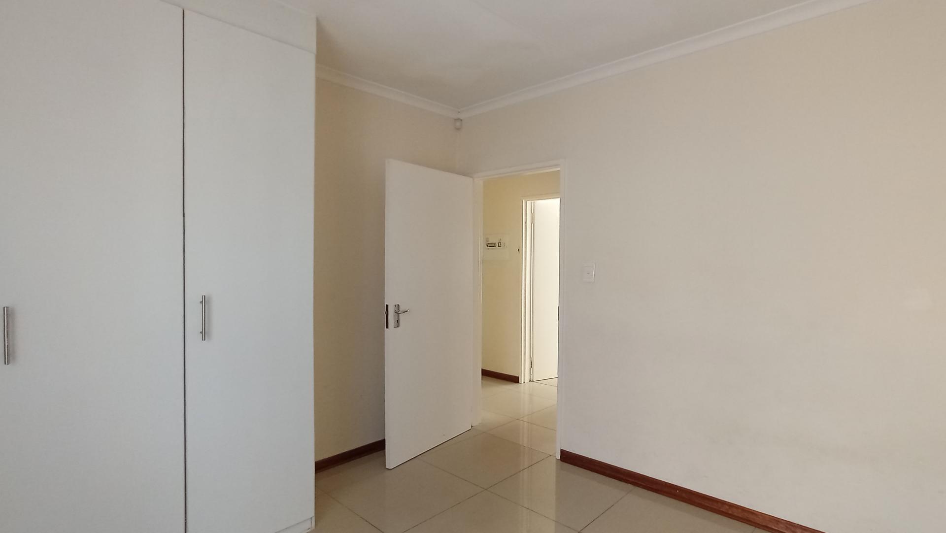 Bed Room 1 - 12 square meters of property in Noordwyk