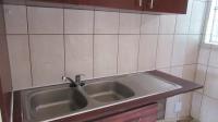 Kitchen - 9 square meters of property in Kookrus