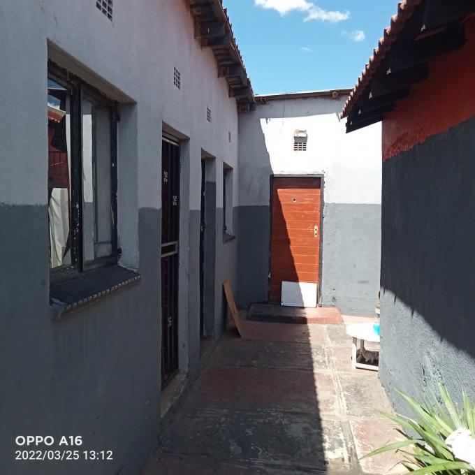 House for Sale For Sale in Soweto MR539072 MyRoof