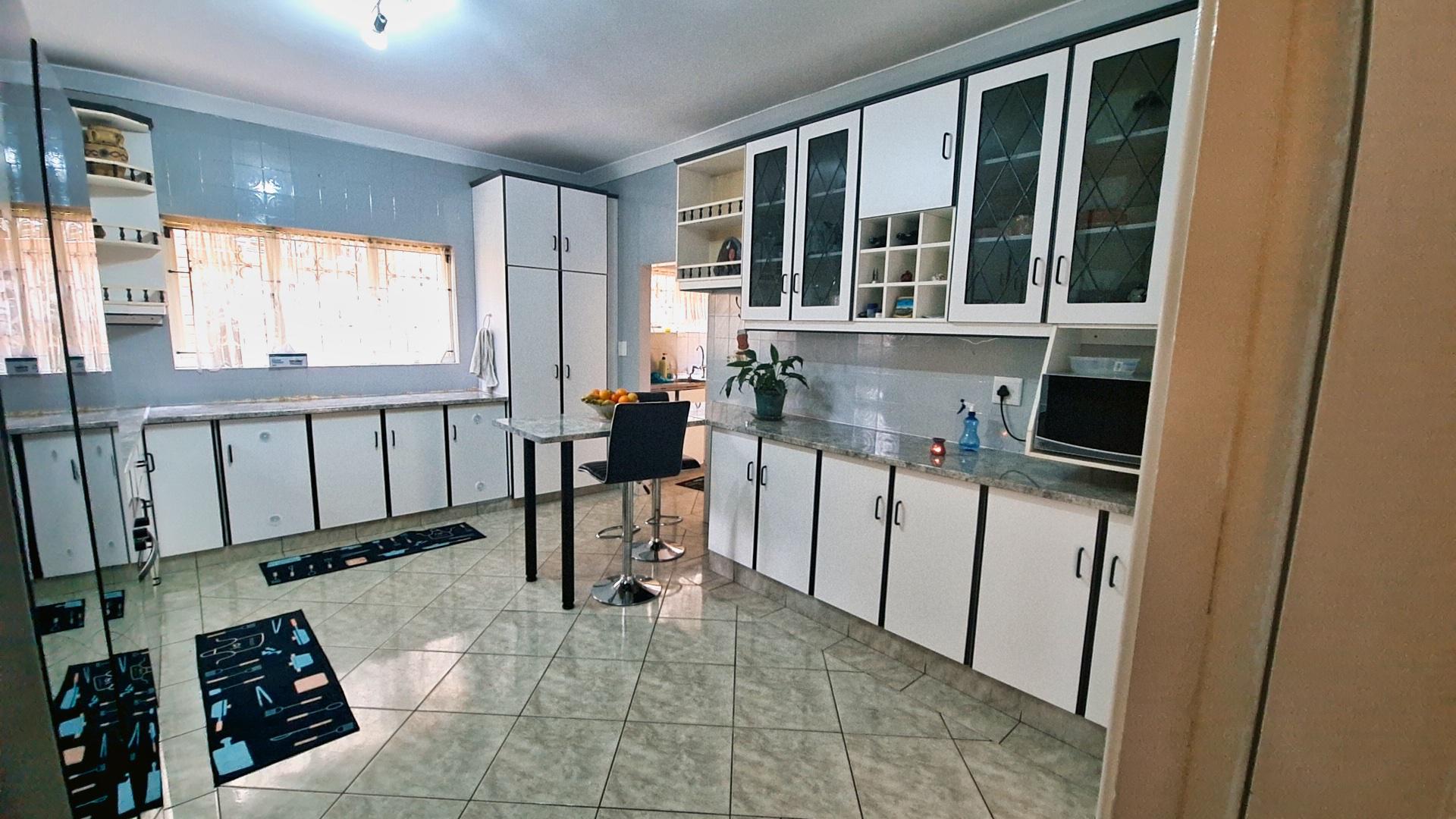 4 Bedroom House for Sale For Sale in Reservoir Hills KZN M