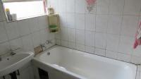 Bathroom 1 - 4 square meters of property in Kempton Park