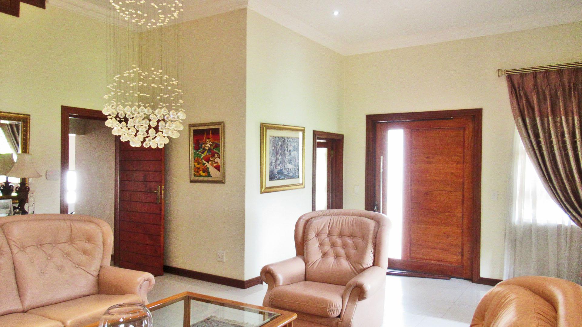 FNB Quick Sell 3 Bedroom House for Sale in Louwlardia MR53