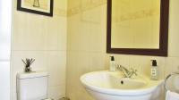 Guest Toilet - 3 square meters of property in Louwlardia