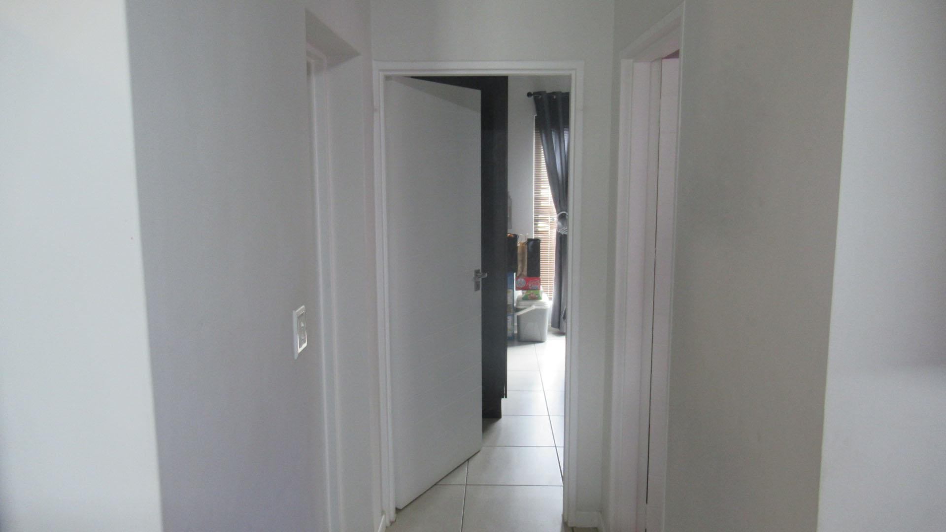 Spaces - 2 square meters of property in Westlake View