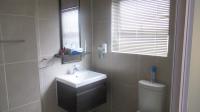 Main Bathroom - 4 square meters of property in Westlake View