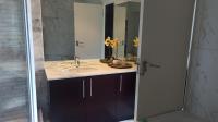 Main Bathroom - 10 square meters of property in Cape Town Centre