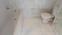 Main Bathroom - 10 square meters of property in Cape Town Centre