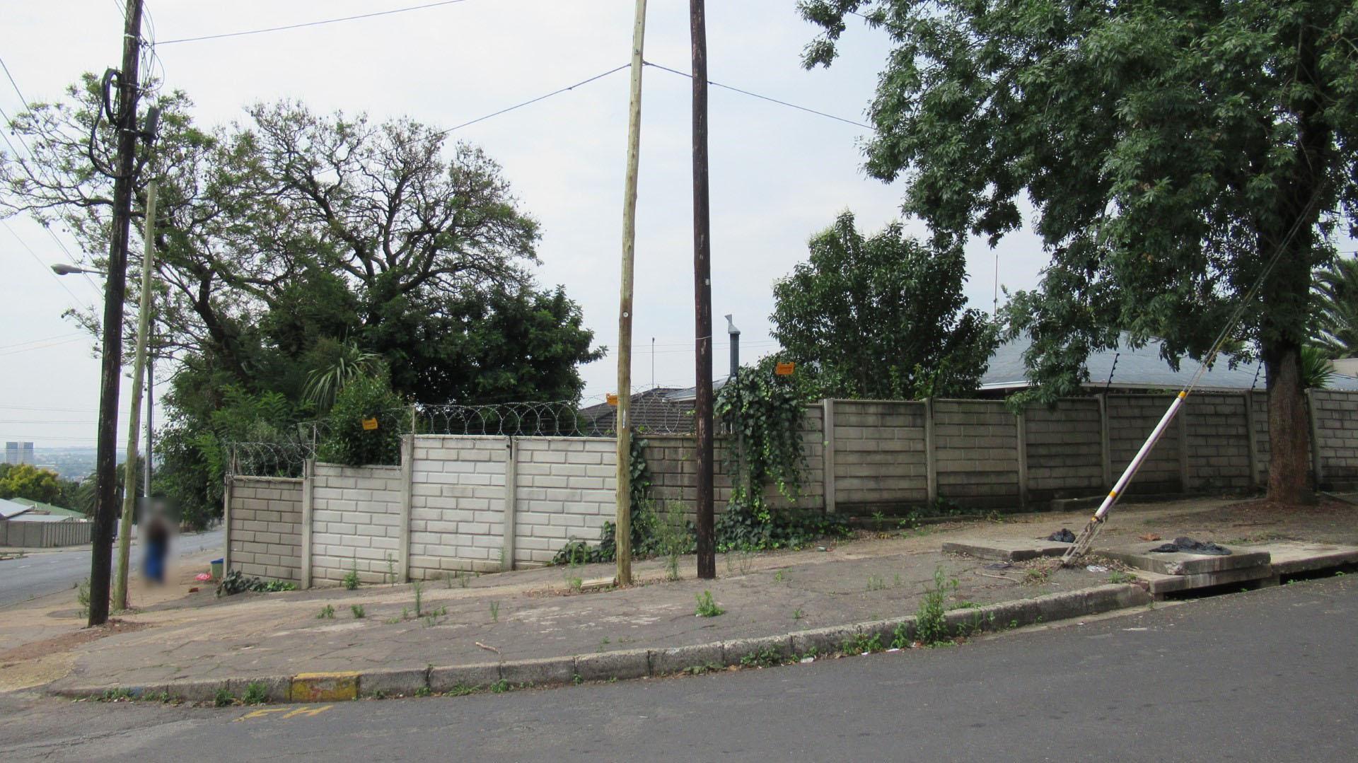 Front View of property in Fishers Hill