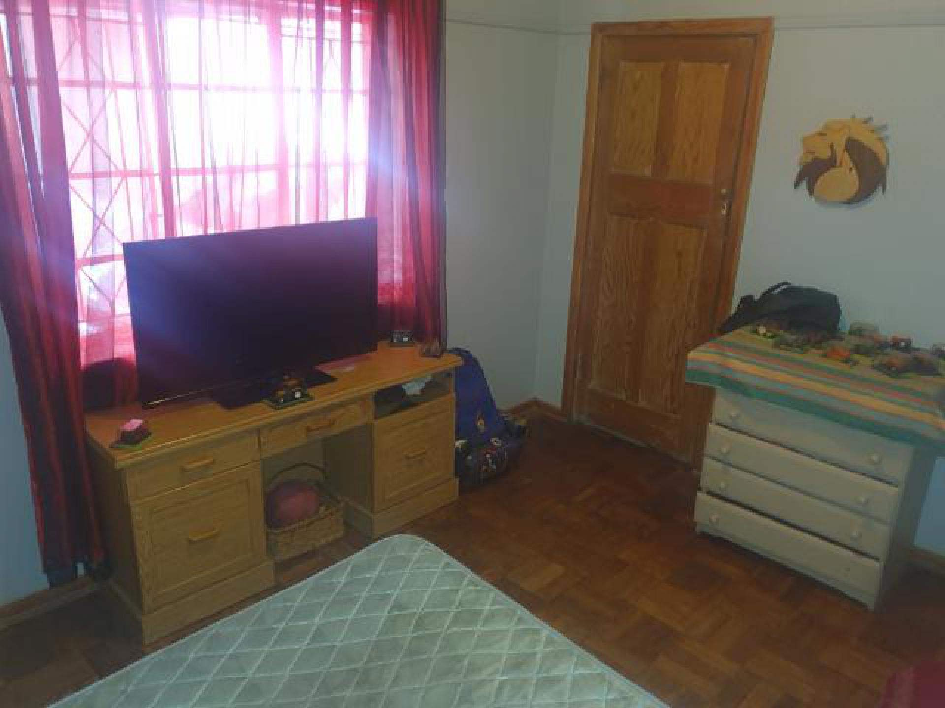 Bed Room 1 - 14 square meters of property in Fishers Hill