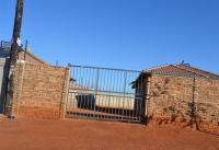 Front View of property in Protea Glen