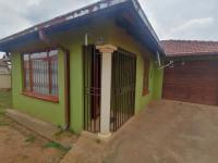 Front View of property in Mahube Valley