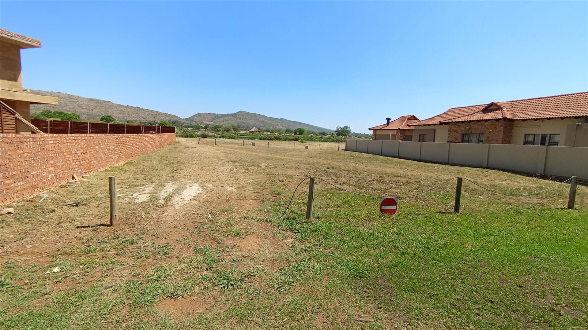 Front View of property in The Islands Estate