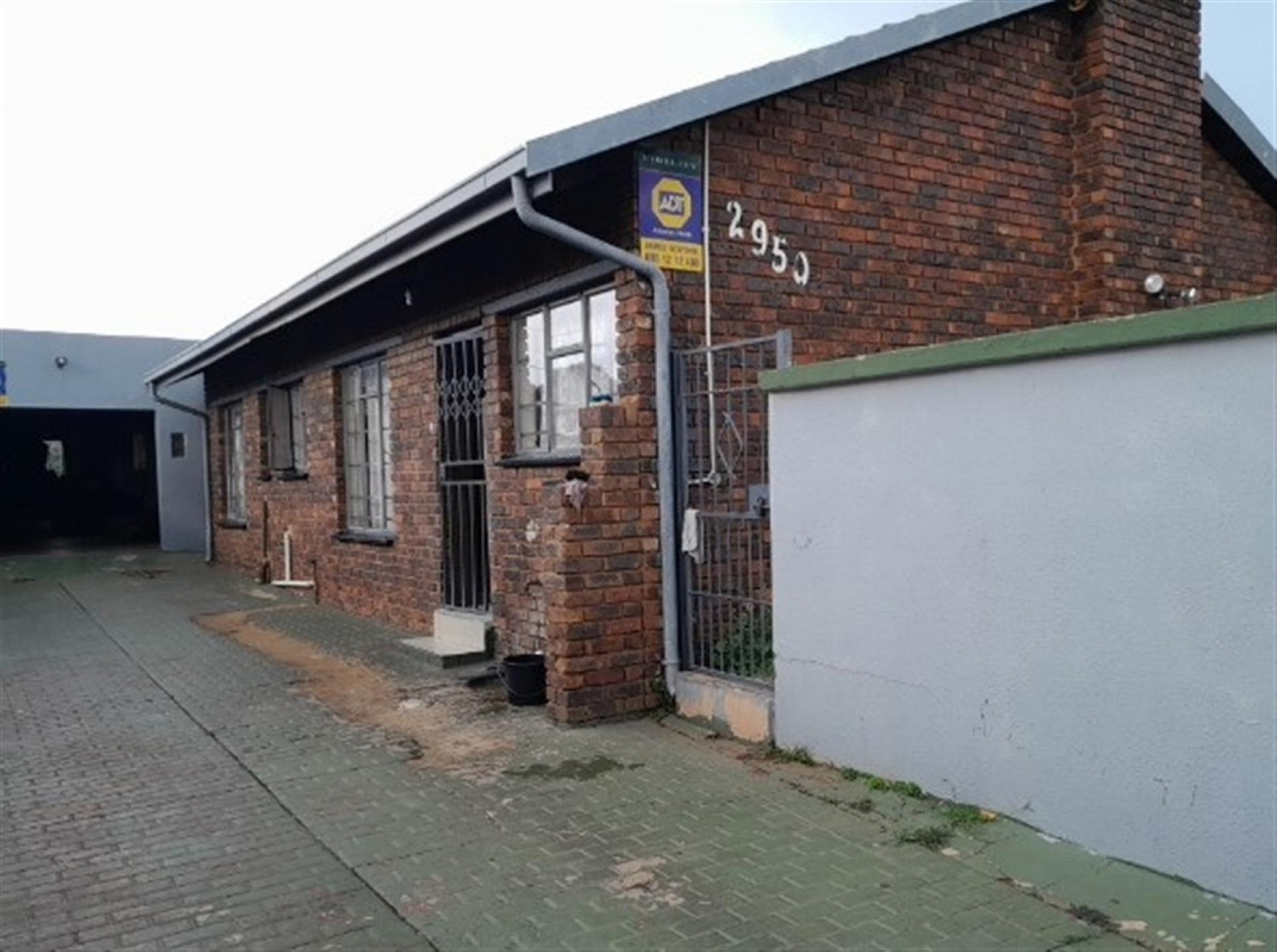 Front View of property in Lenasia South
