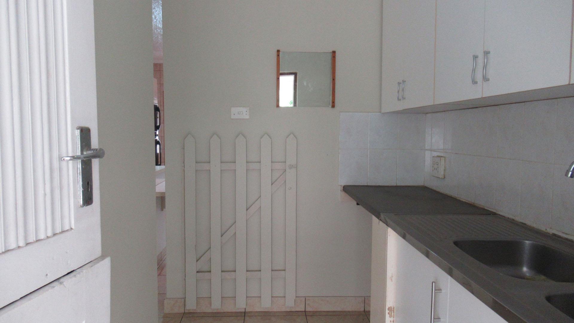 Scullery - 6 square meters of property in Reservoir Hills KZN