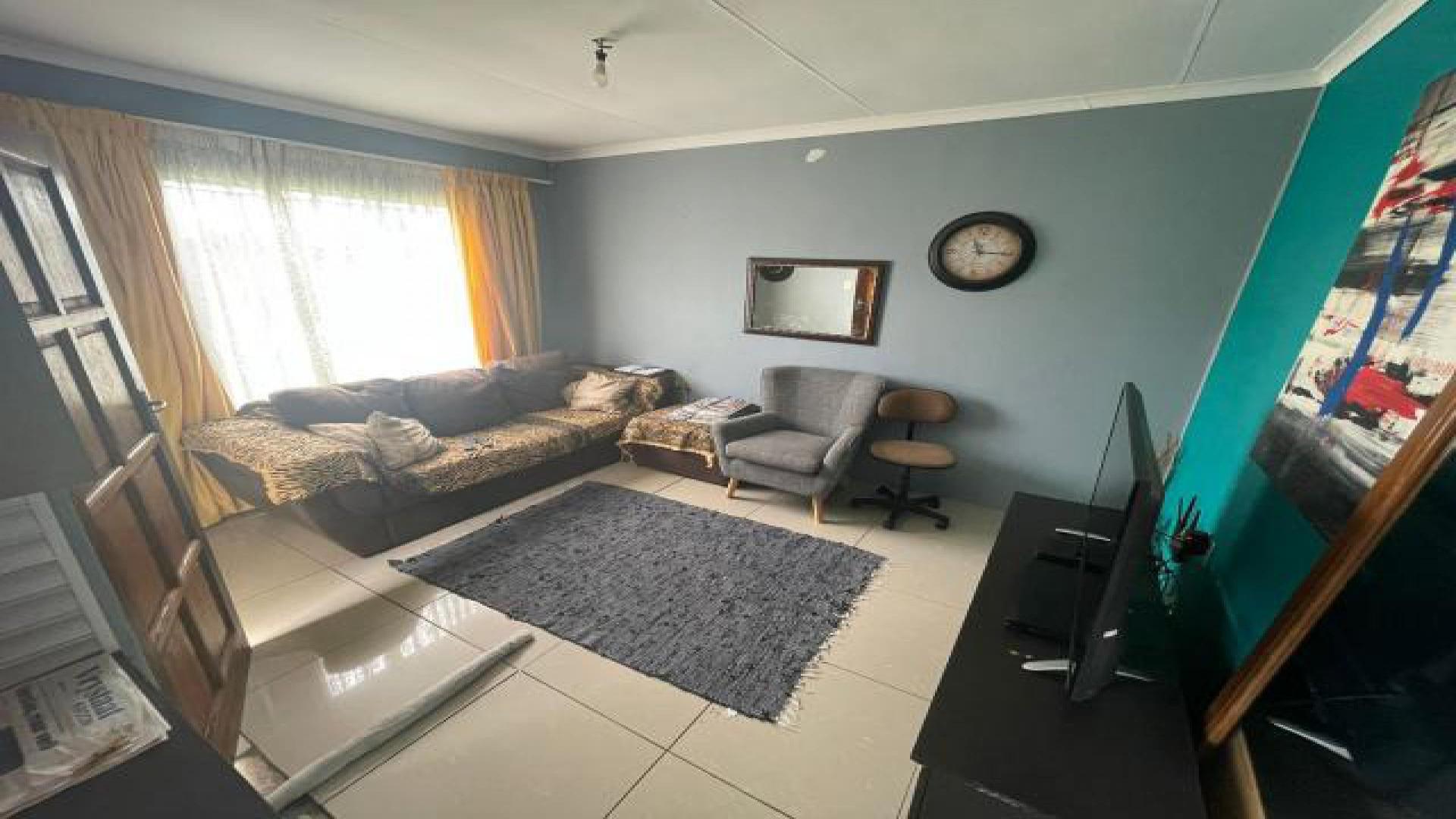 Lounges of property in Kroonstad
