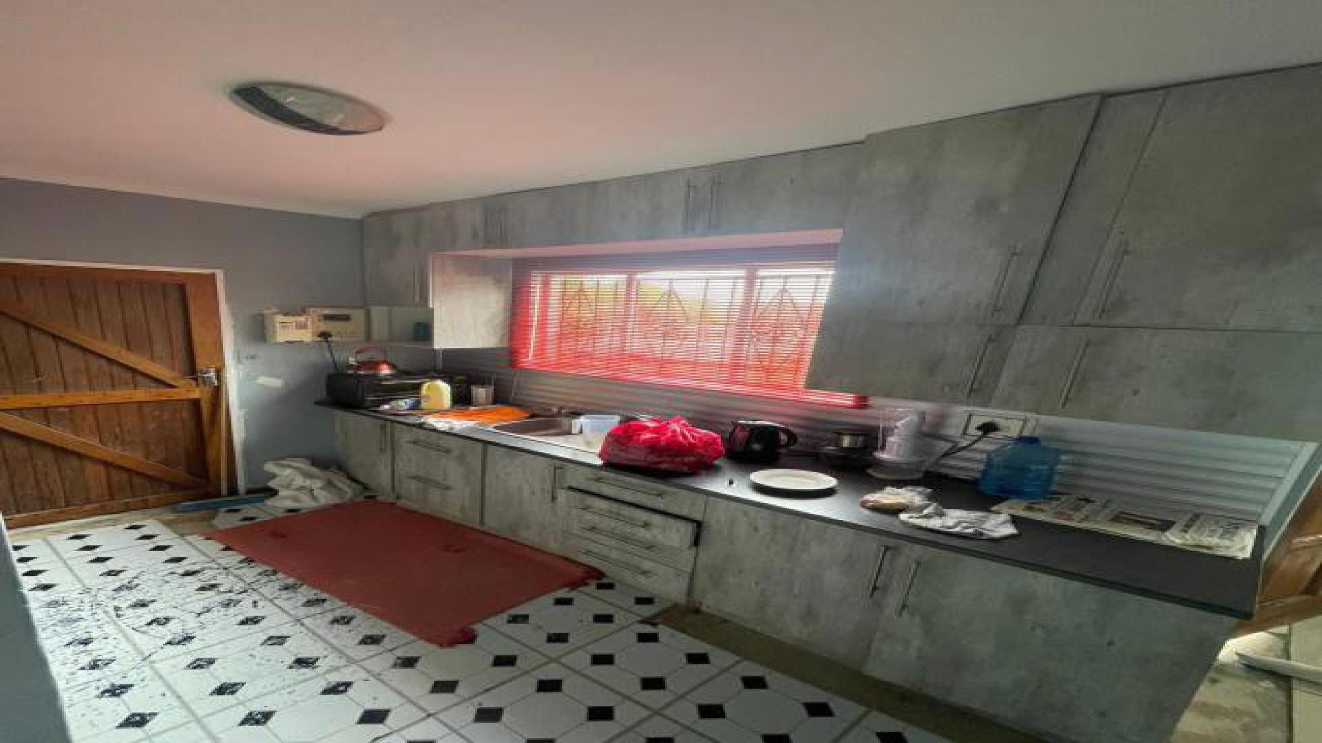 Kitchen of property in Kroonstad