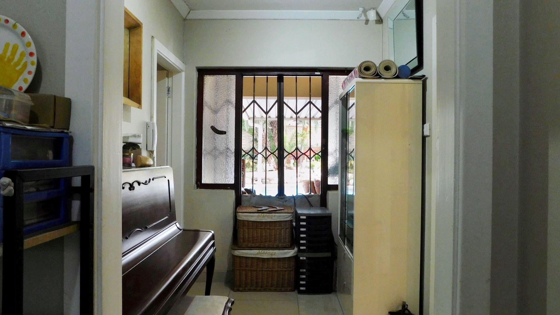 Spaces - 15 square meters of property in Durban North 