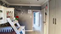 Bed Room 1 - 14 square meters of property in Pomona