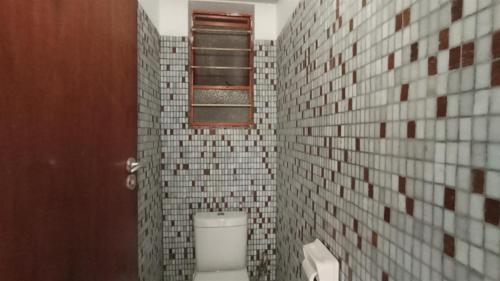 Bathroom 1 - 6 square meters of property in Benoni