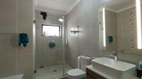 Main Bathroom - 7 square meters of property in Carlswald