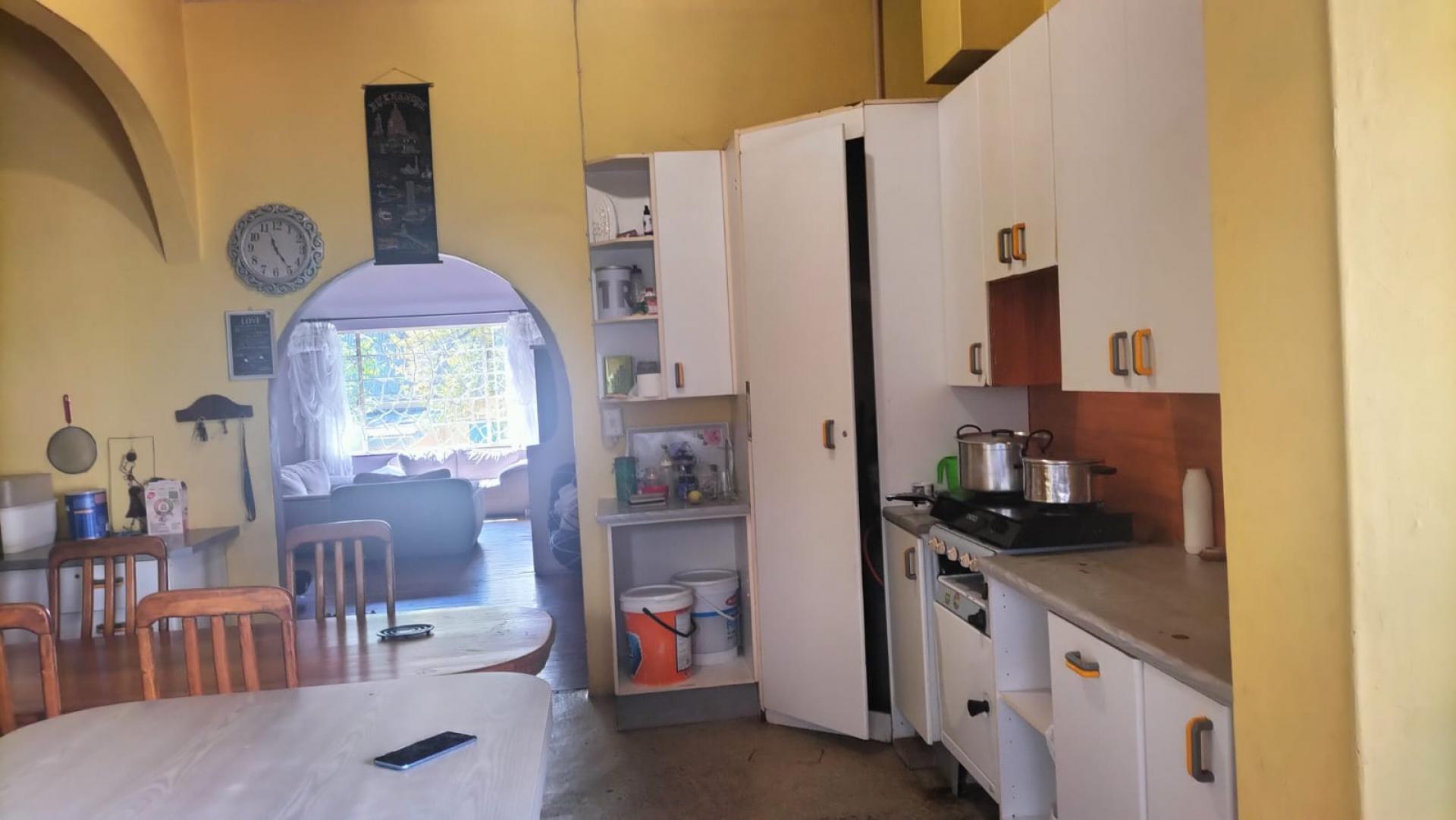 Kitchen of property in Troyeville