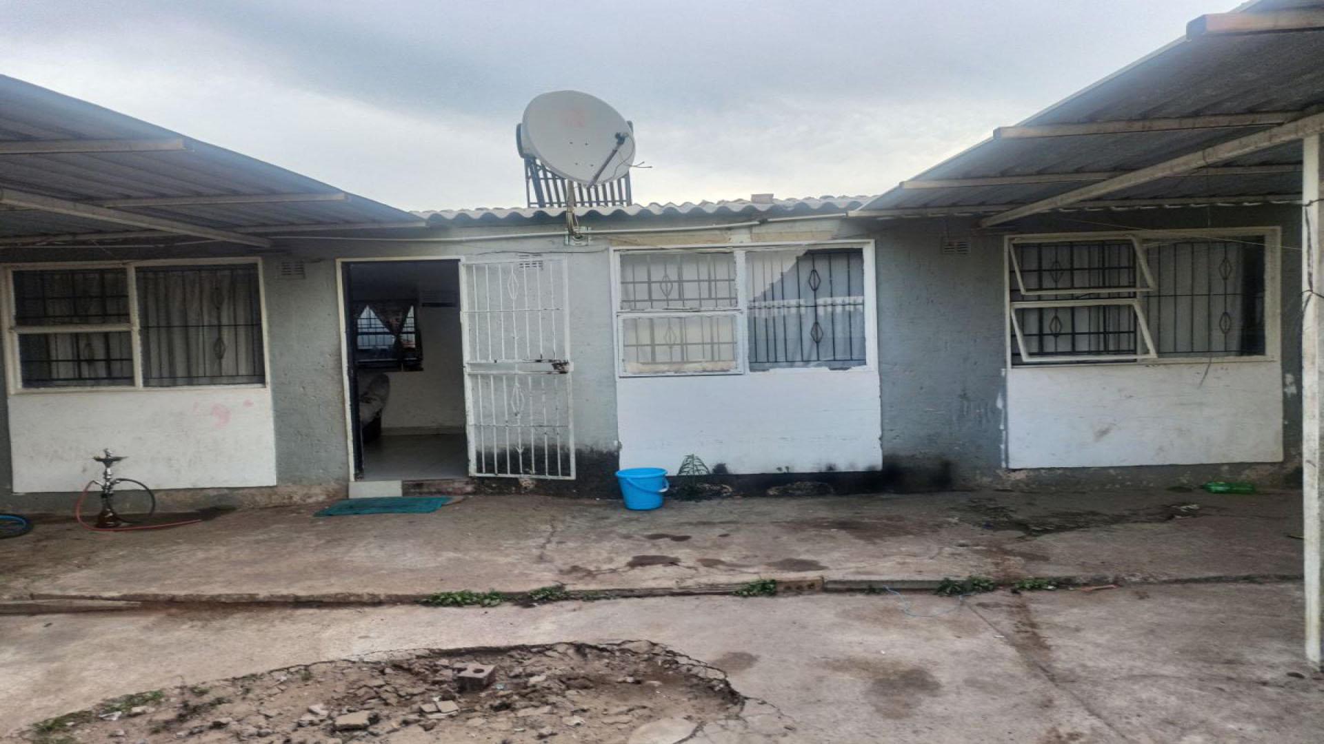 Spaces of property in Klipspruit West