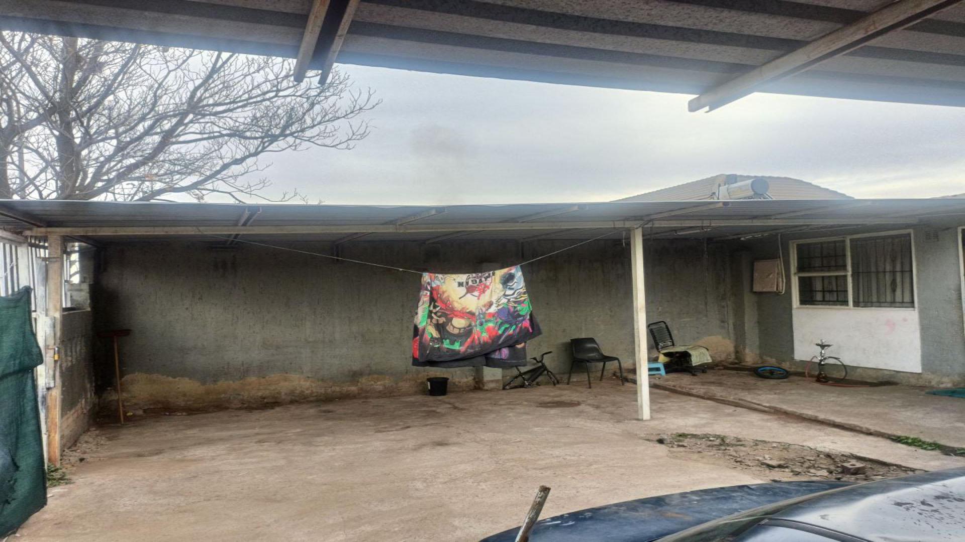 Spaces of property in Klipspruit West