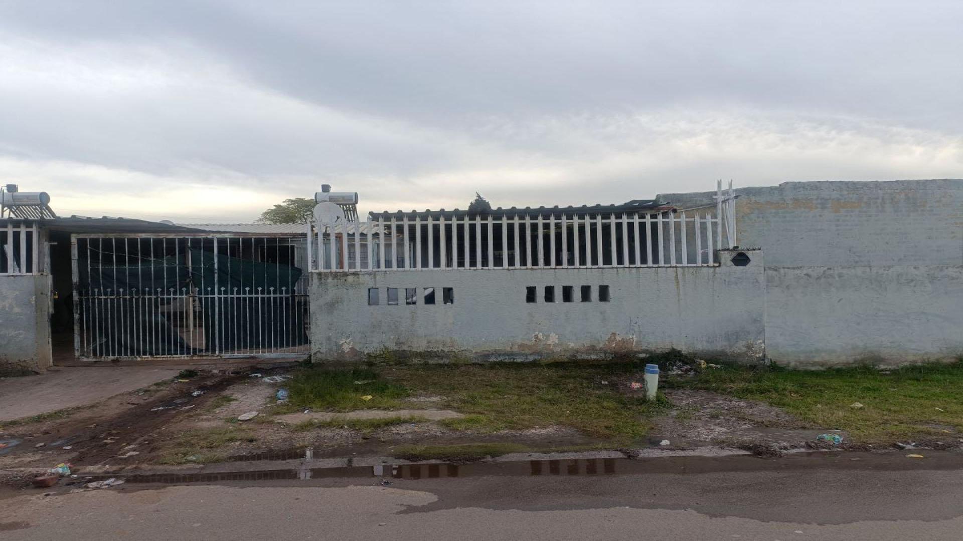 Front View of property in Klipspruit West