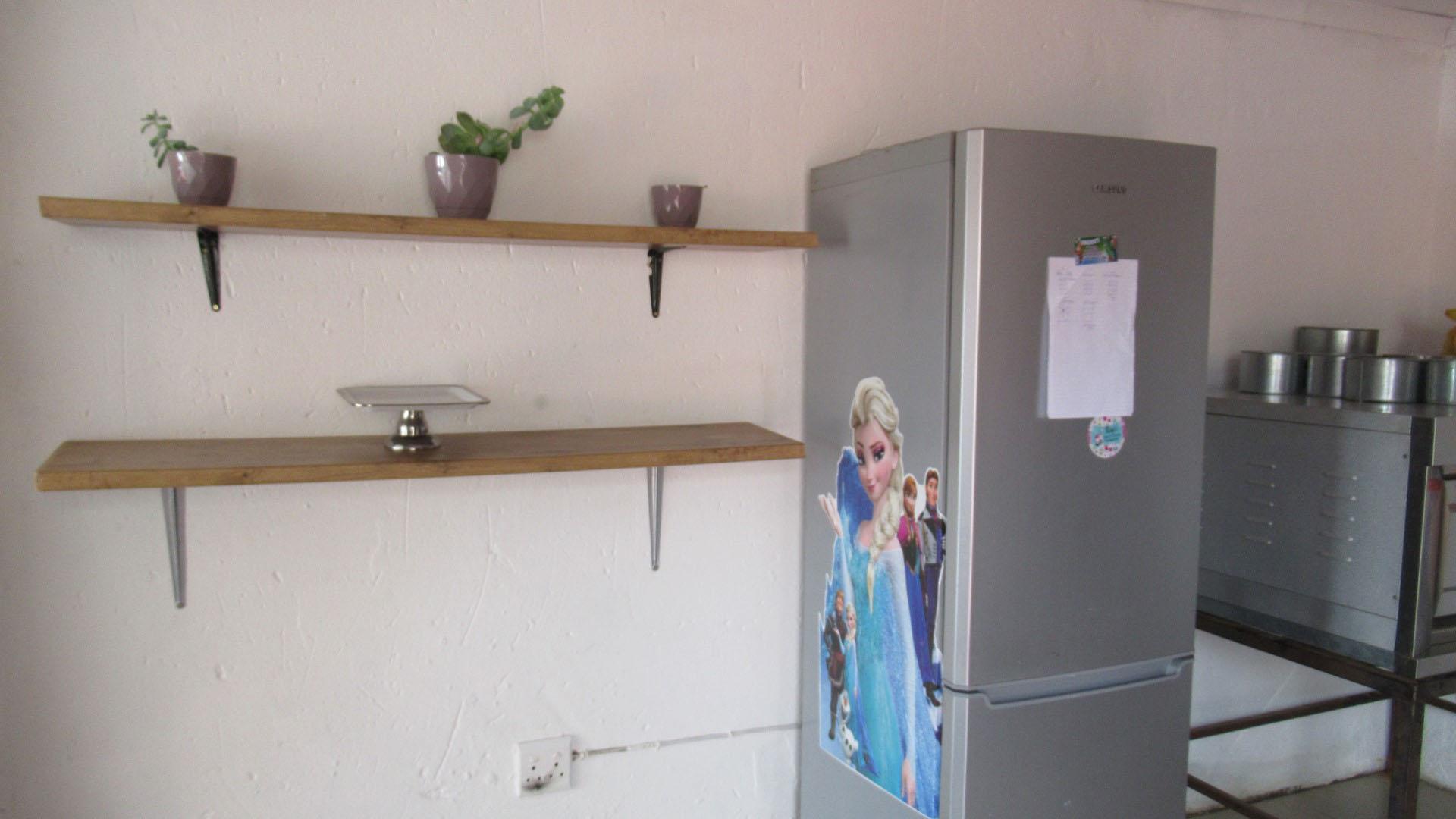 Kitchen - 24 square meters of property in Glen Ridge (Gauteng - West)