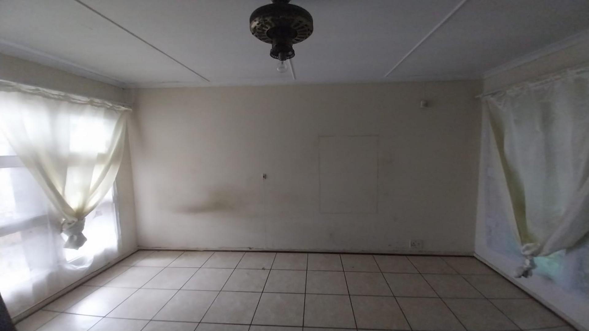 Bed Room 4 of property in Quigney