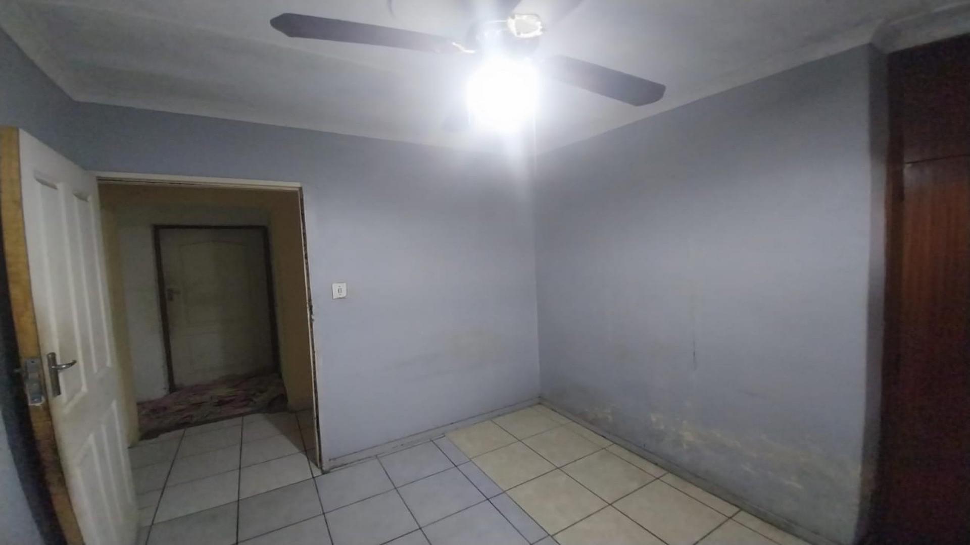 Bed Room 3 of property in Quigney