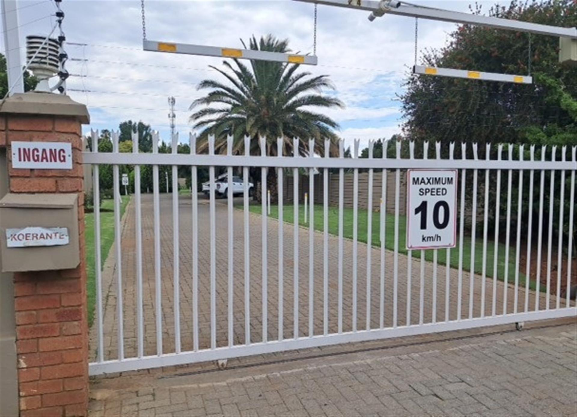 Front View of property in Langenhoven Park