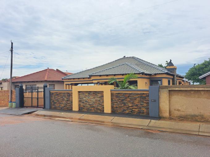 3 Bedroom House for Sale For Sale in Soshanguve - MR540563