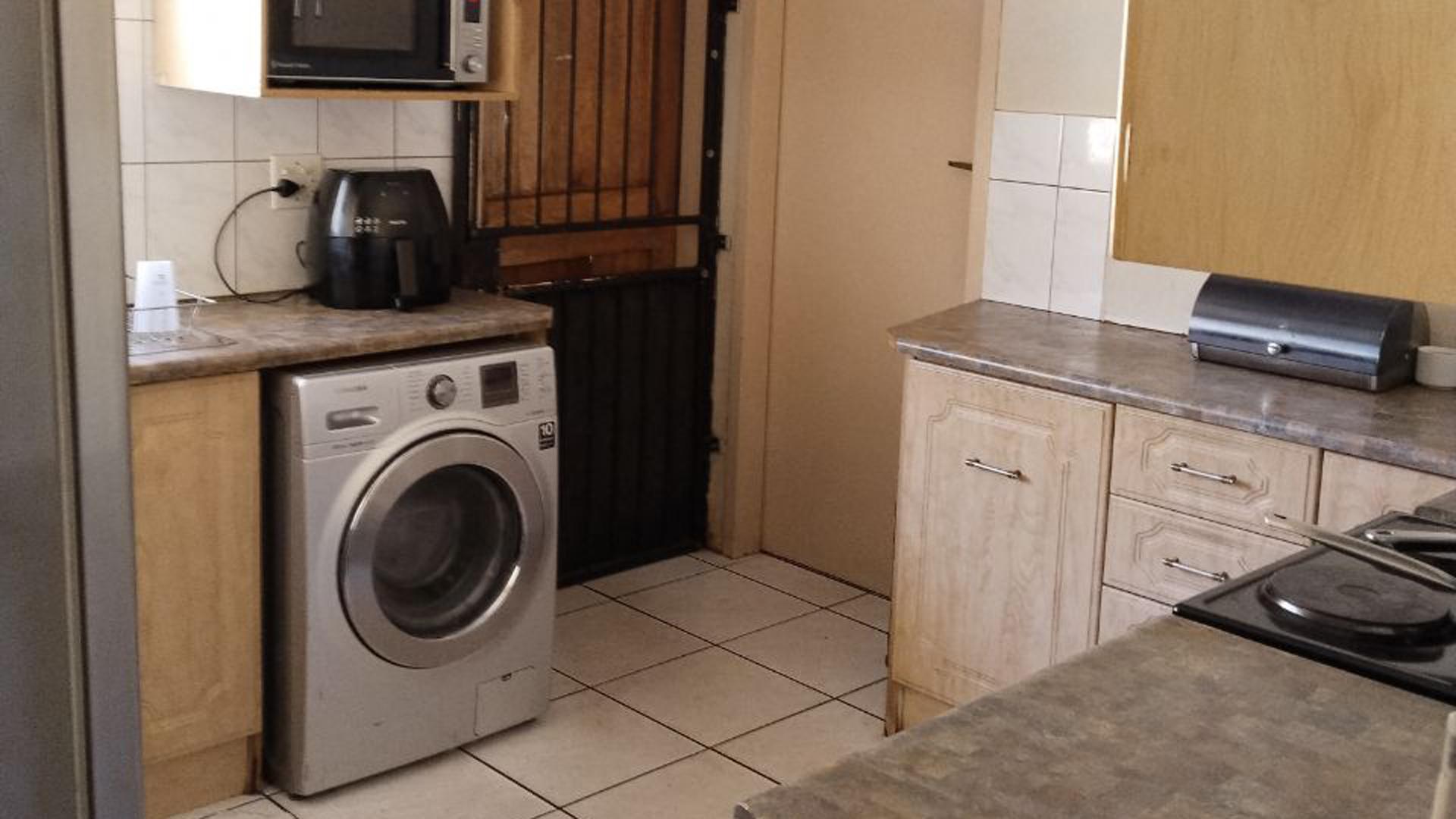 Kitchen of property in Silverton
