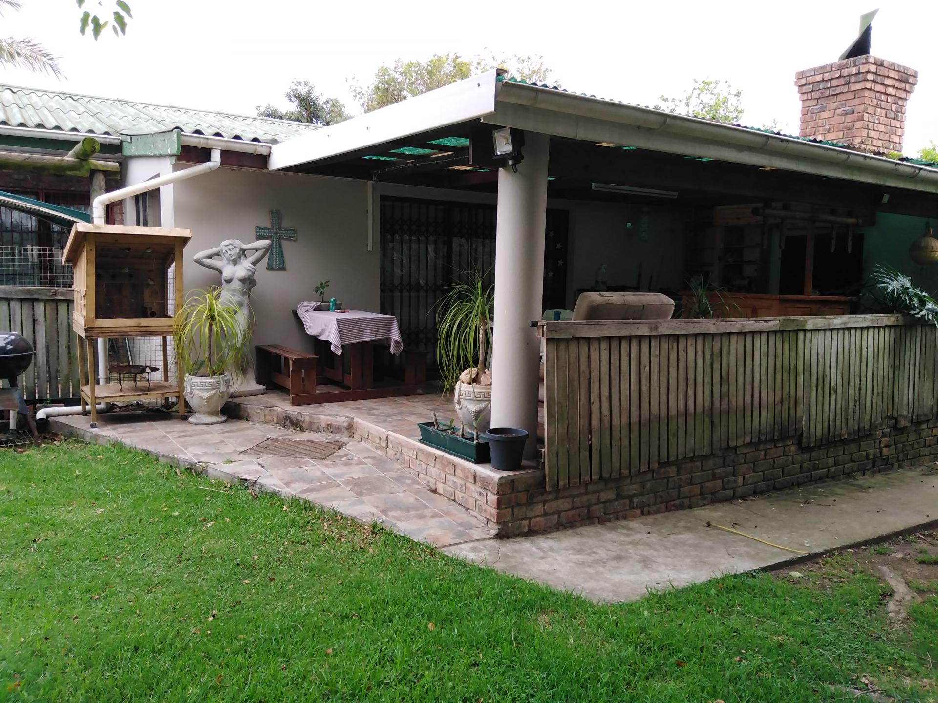 3 Bedroom House for Sale For Sale in Humansdorp MR540796