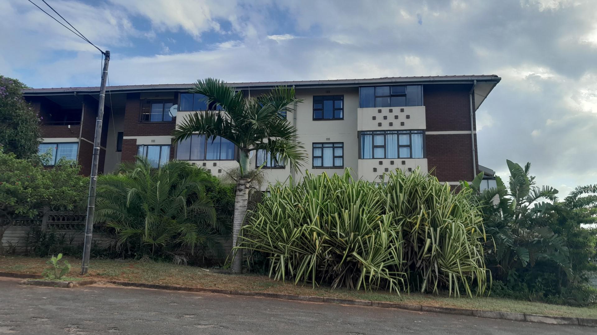 Front View of property in Illovo Beach