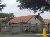 Front View of property in Maroeladal