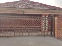 3 Bedroom 2 Bathroom House for Sale for sale in Bloemfontein