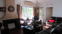 Lounges - 22 square meters of property in Atholl Heights