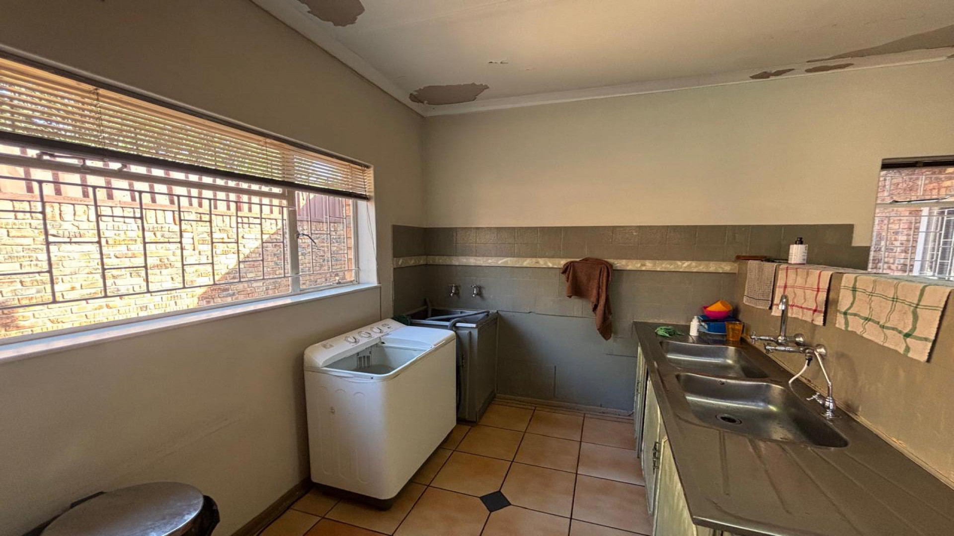 Kitchen of property in Kimberley
