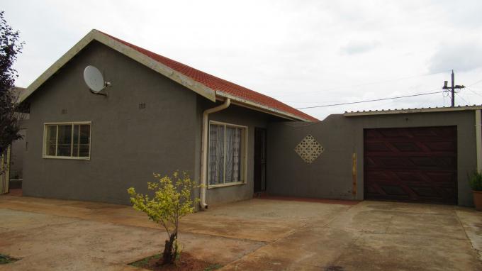 2 Bedroom House for Sale For Sale in Dobsonville - Home Sell - MR541647