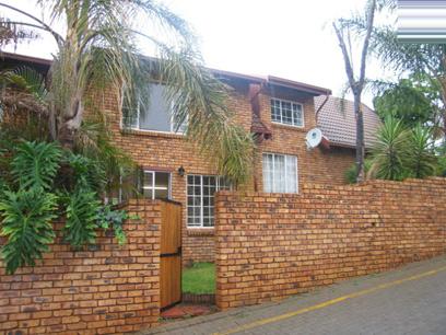 2 Bedroom Duplex for Sale For Sale in Garsfontein - Home Sell - MR54169