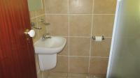 Bathroom 2 - 4 square meters of property in Hibberdene