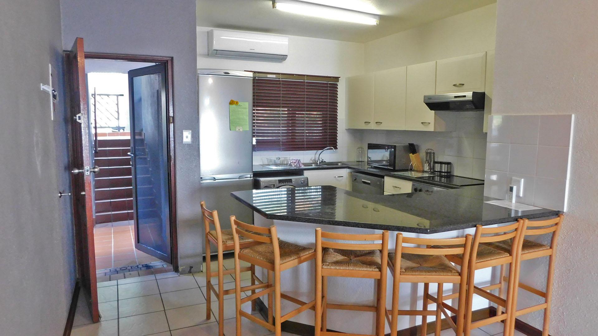 Kitchen - 9 square meters of property in Umdloti 